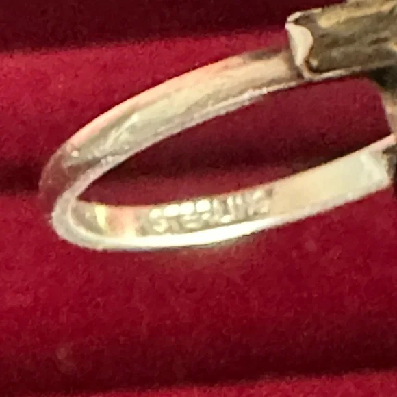 1920s Deco Ring - Sterling with Simulated Emerald Size 4.25 - Picture 7 of 8